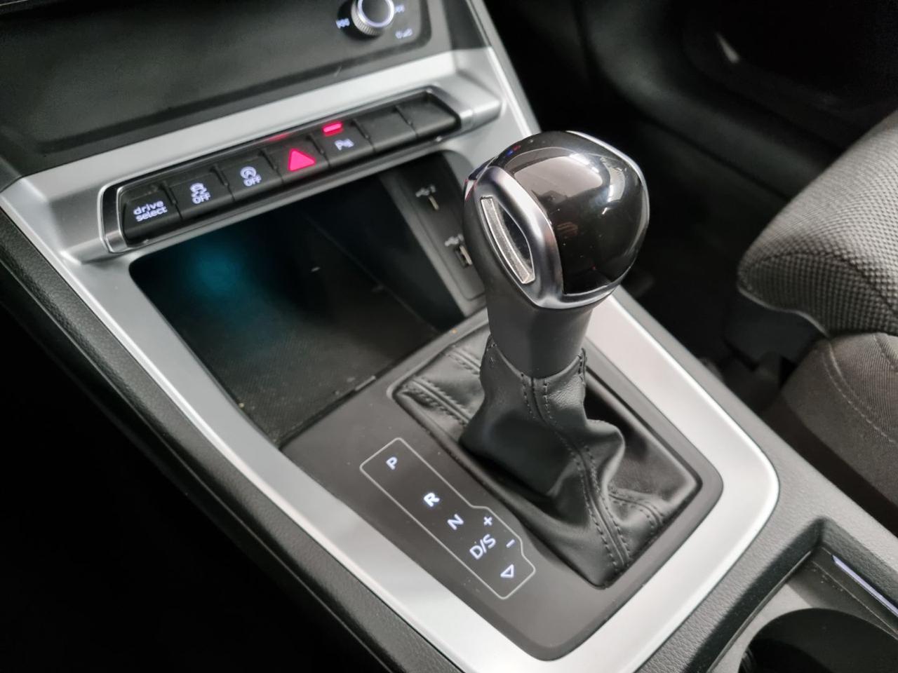 AUDI Q3 SPB 35 TDI S tronic S line edition - 18