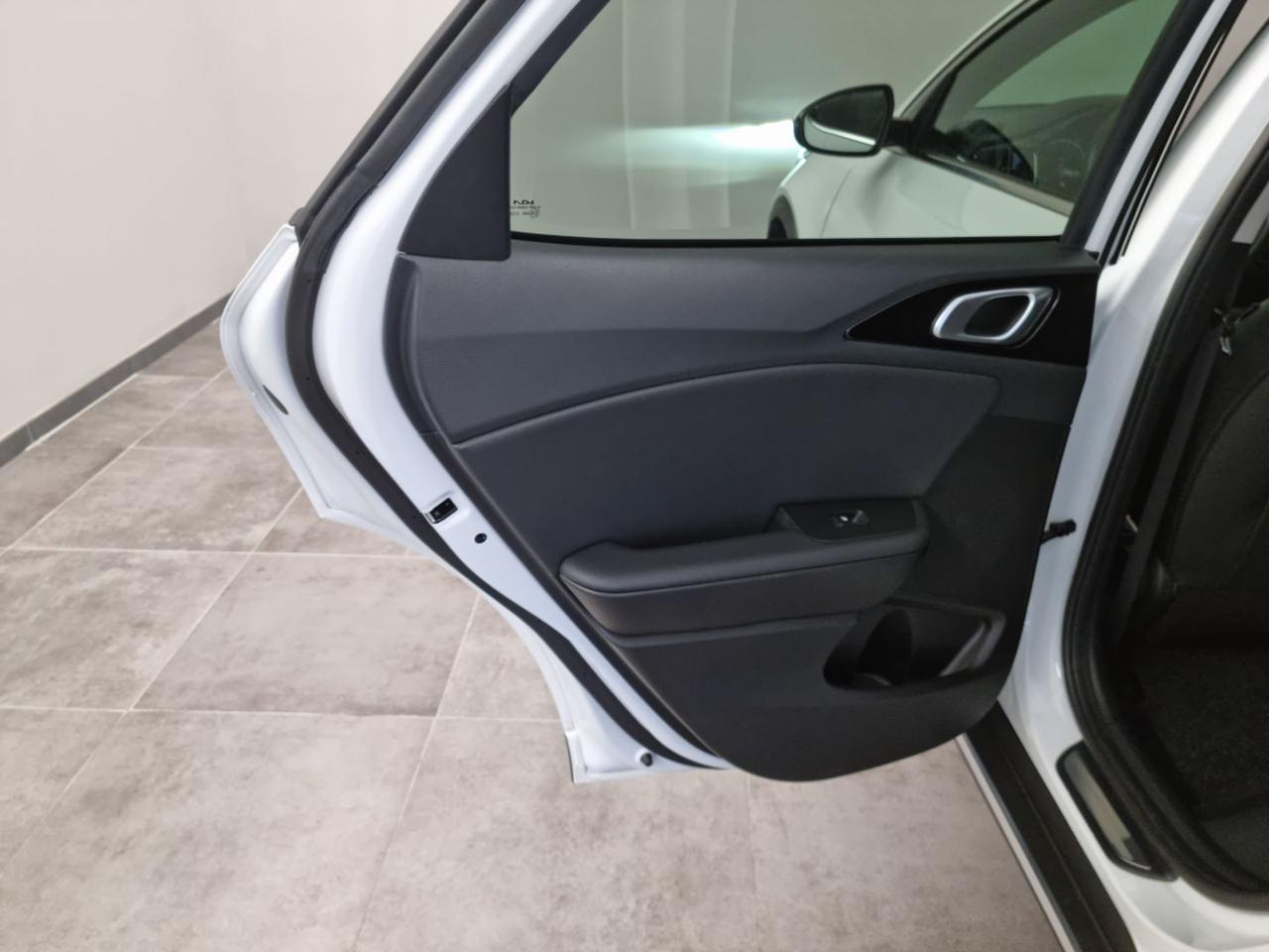 KIA XCeed 1.5 T-GDi 160 CV MHEV DCT High Tech - 44