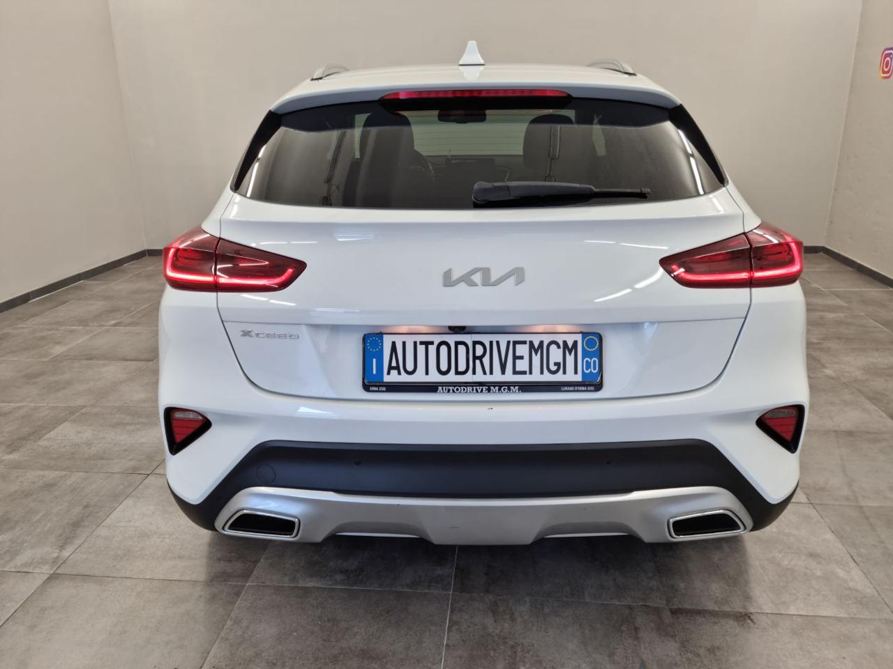KIA XCeed 1.5 T-GDi 160 CV MHEV DCT High Tech - 3