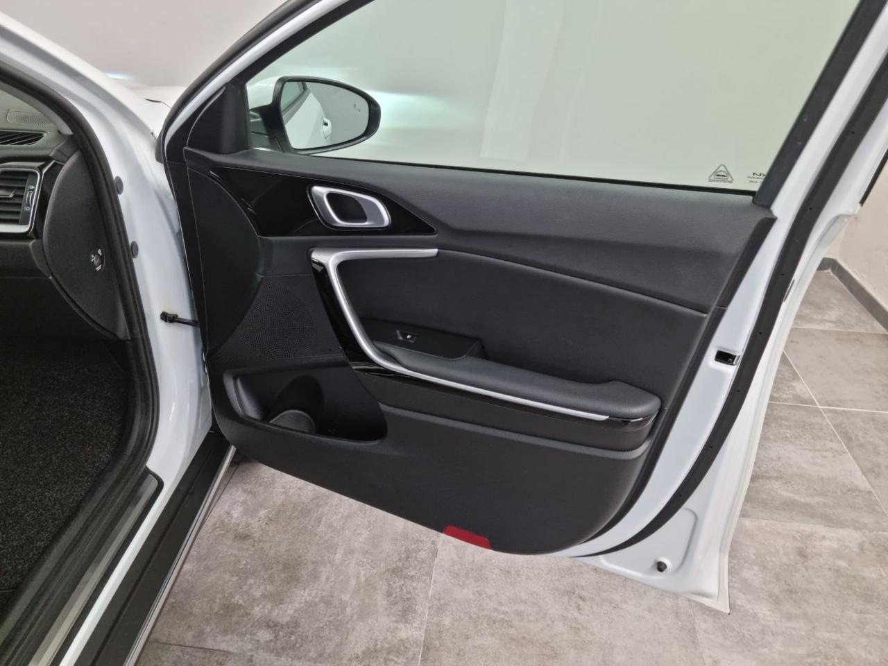 KIA XCeed 1.5 T-GDi 160 CV MHEV DCT High Tech - 38