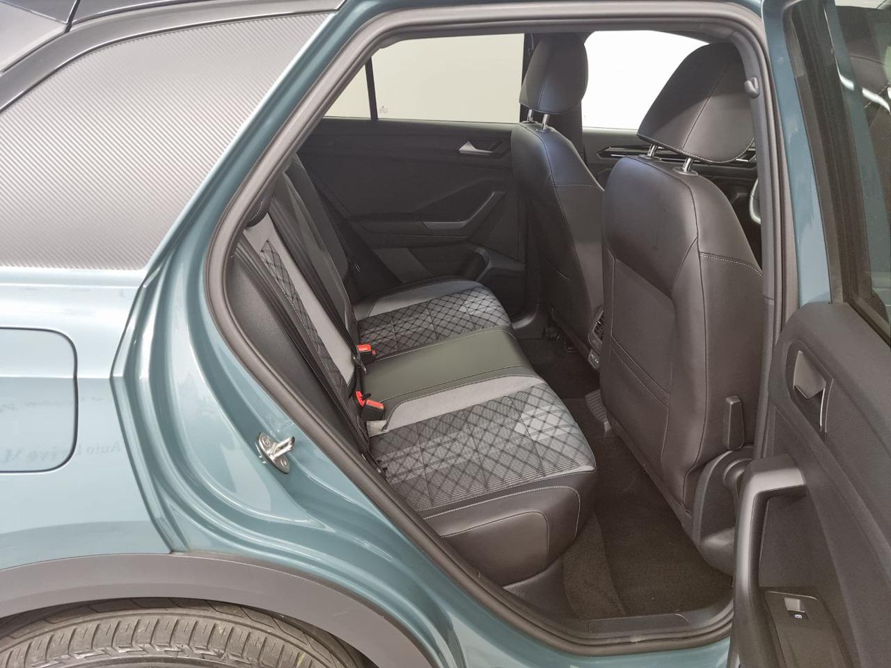 VOLKSWAGEN T-Roc 1.5 TSI ACT R-Line - 20