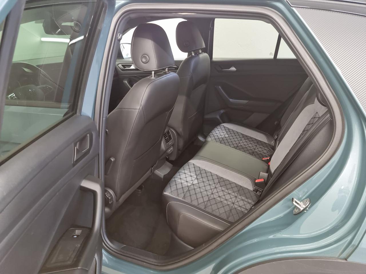 VOLKSWAGEN T-Roc 1.5 TSI ACT R-Line - 14