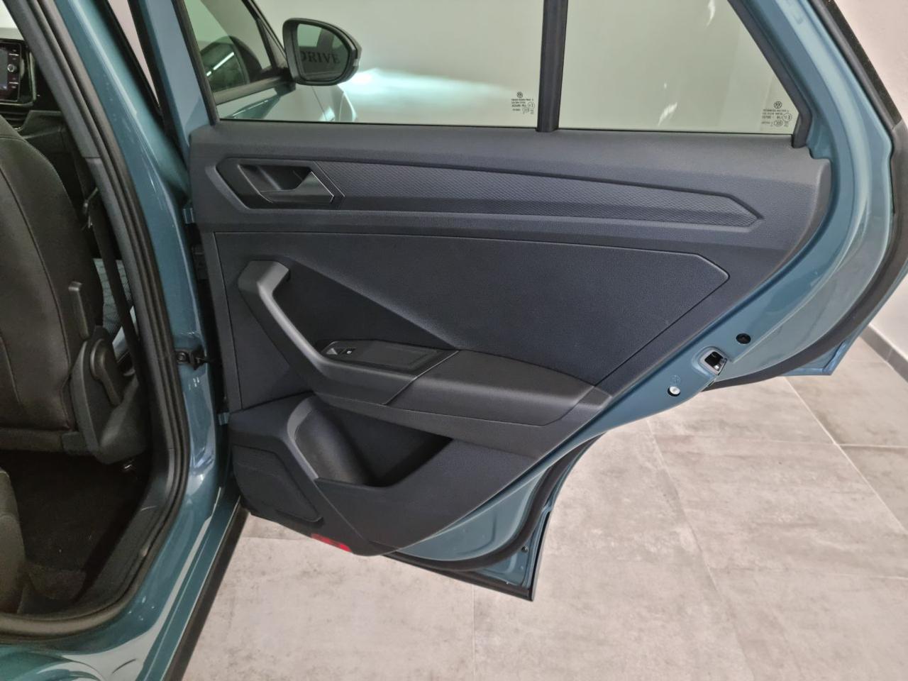 VOLKSWAGEN T-Roc 1.5 TSI ACT R-Line - 21