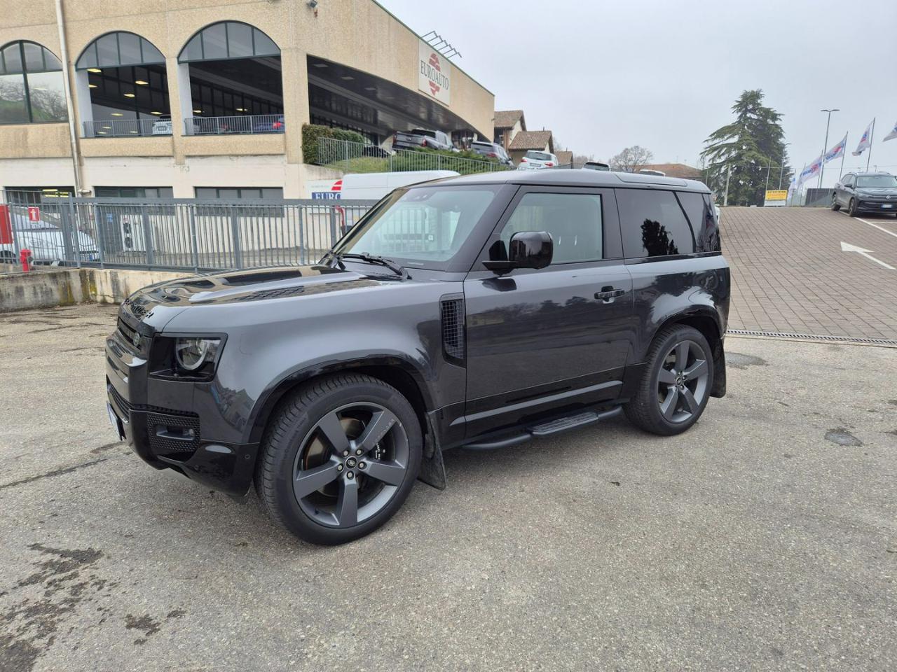 LAND ROVER Defender 90 5.0 V8 525 CV AWD Auto - 2