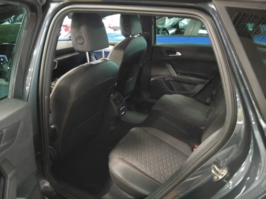 SEAT Leon e-HYBRID 1.4 Sportstourer DSG FR PLUG IN 18 - 7