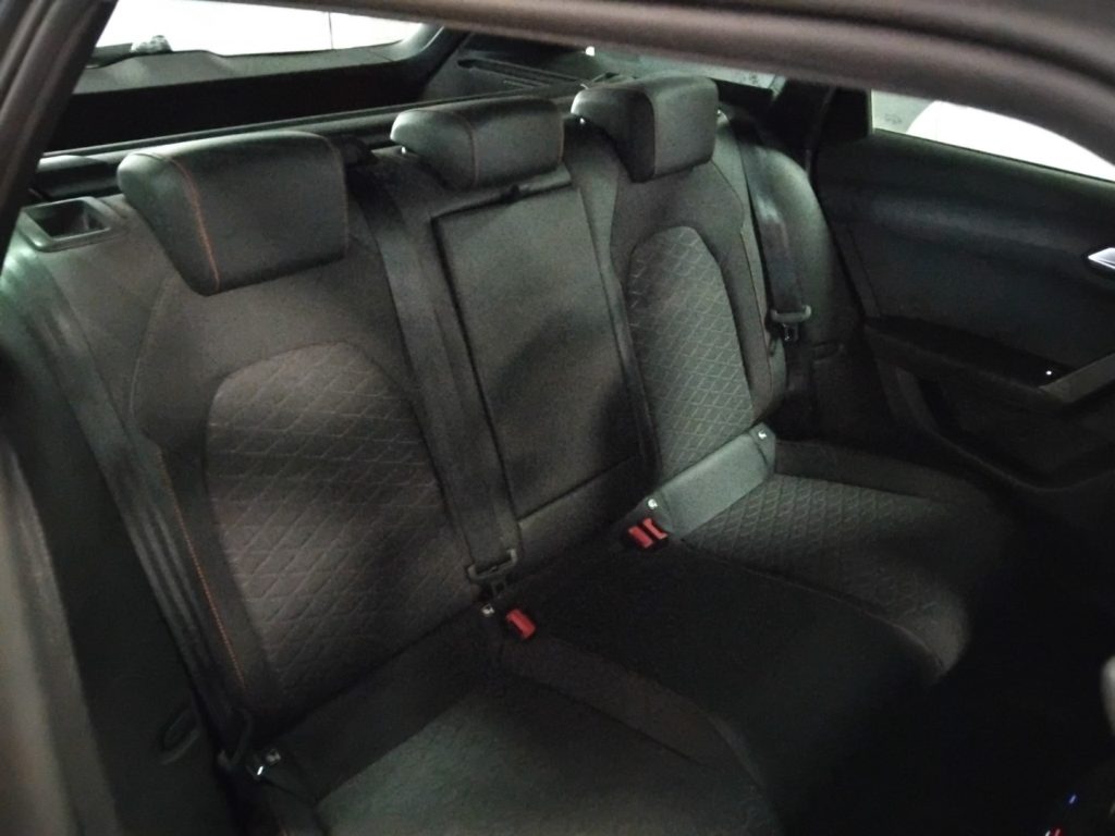 SEAT Leon e-HYBRID 1.4 Sportstourer DSG FR PLUG IN 18 - 11