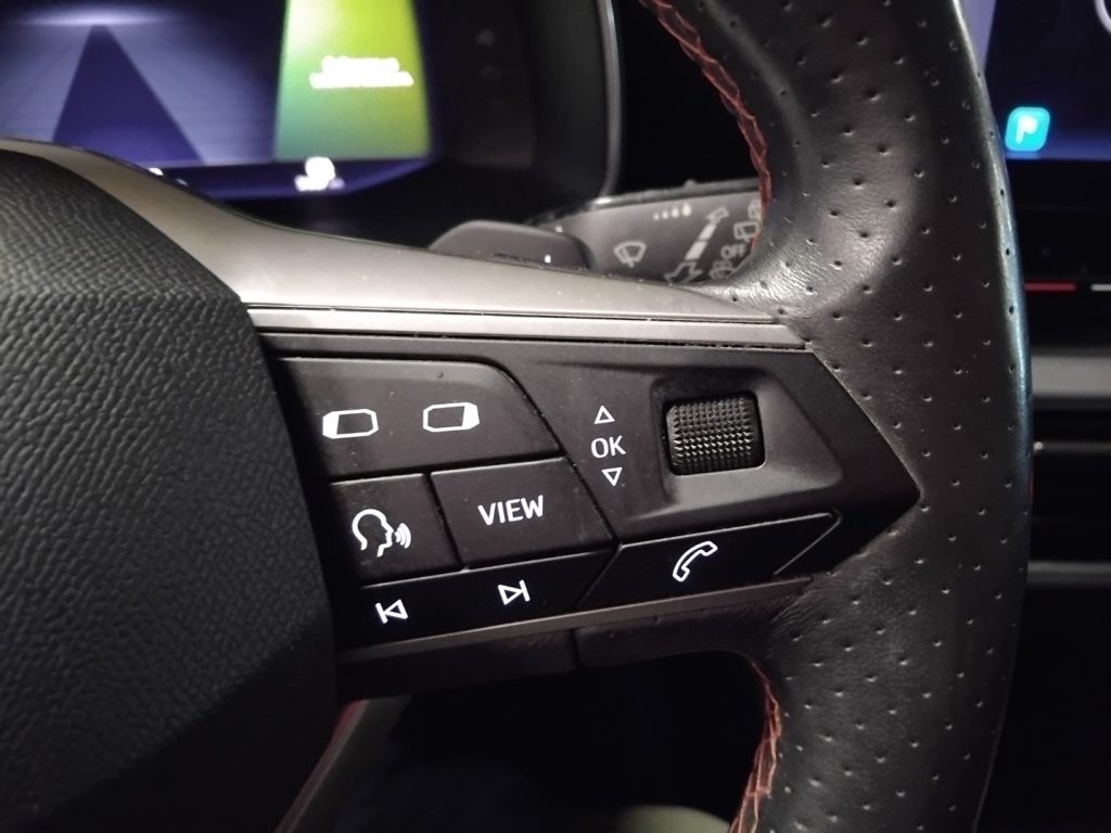 SEAT Leon e-HYBRID 1.4 Sportstourer DSG FR PLUG IN 18 - 33