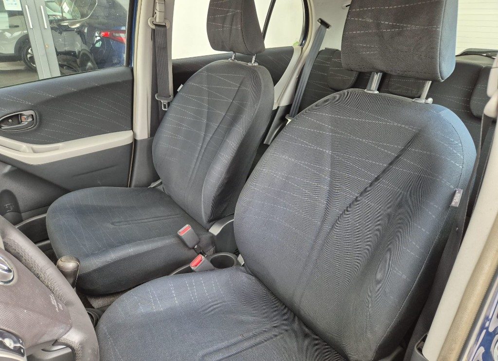 TOYOTA Yaris 1.3 5 porte - 6