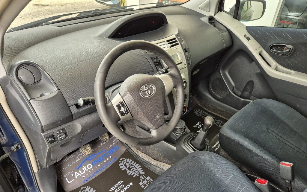 TOYOTA Yaris 1.3 5 porte - 7
