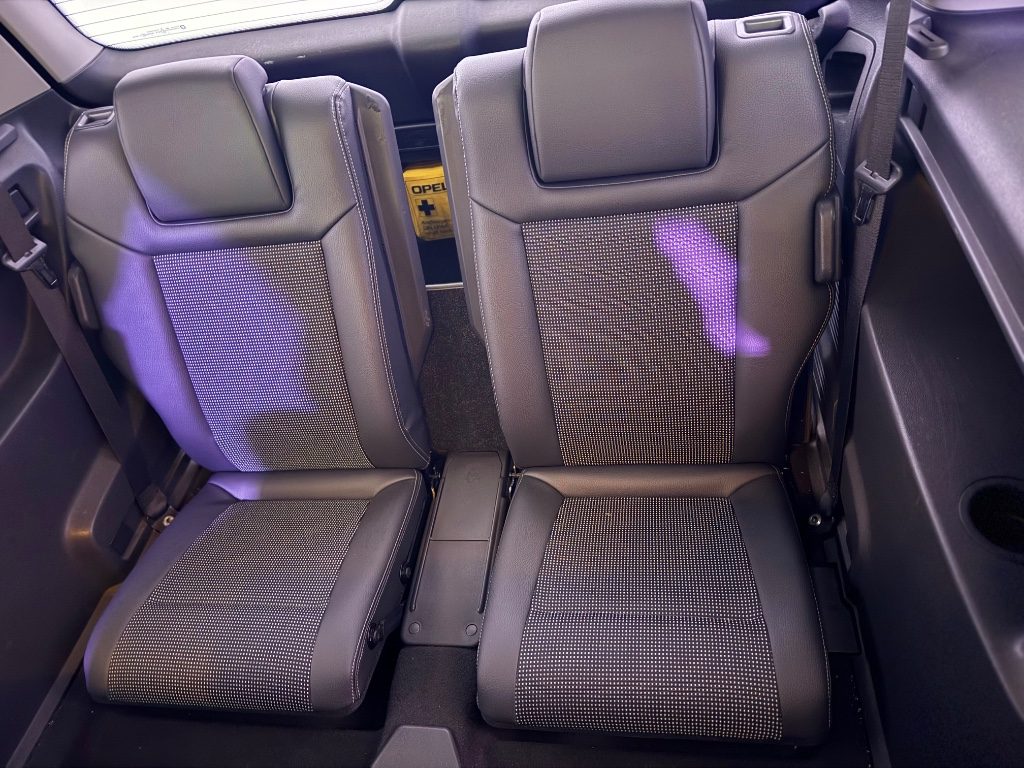 OPEL Zafira 1.8 16V VVT Cosmo - 7