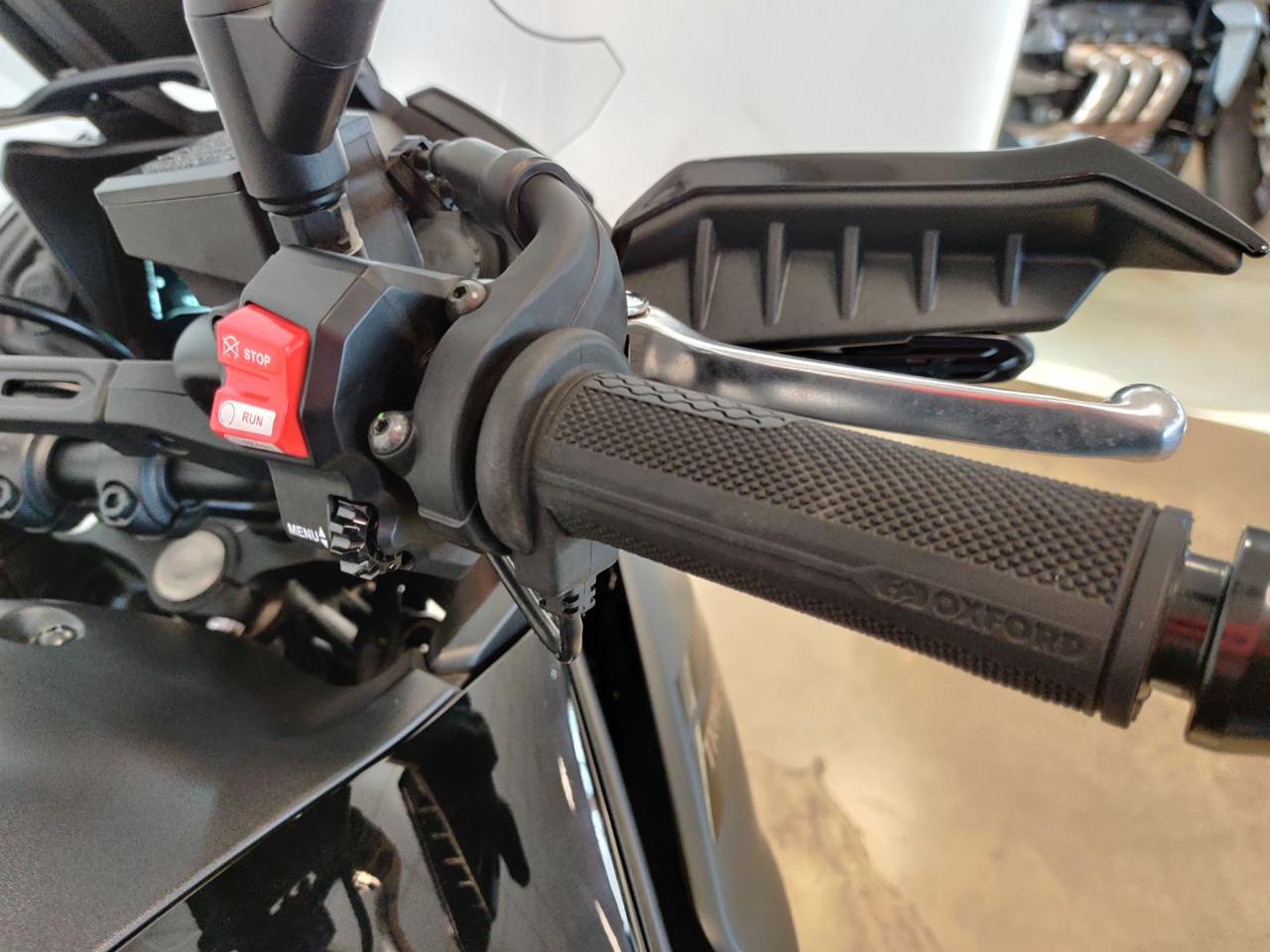 YAMAHA Tracer 7 GT MIDNIGHT BLACK - 10