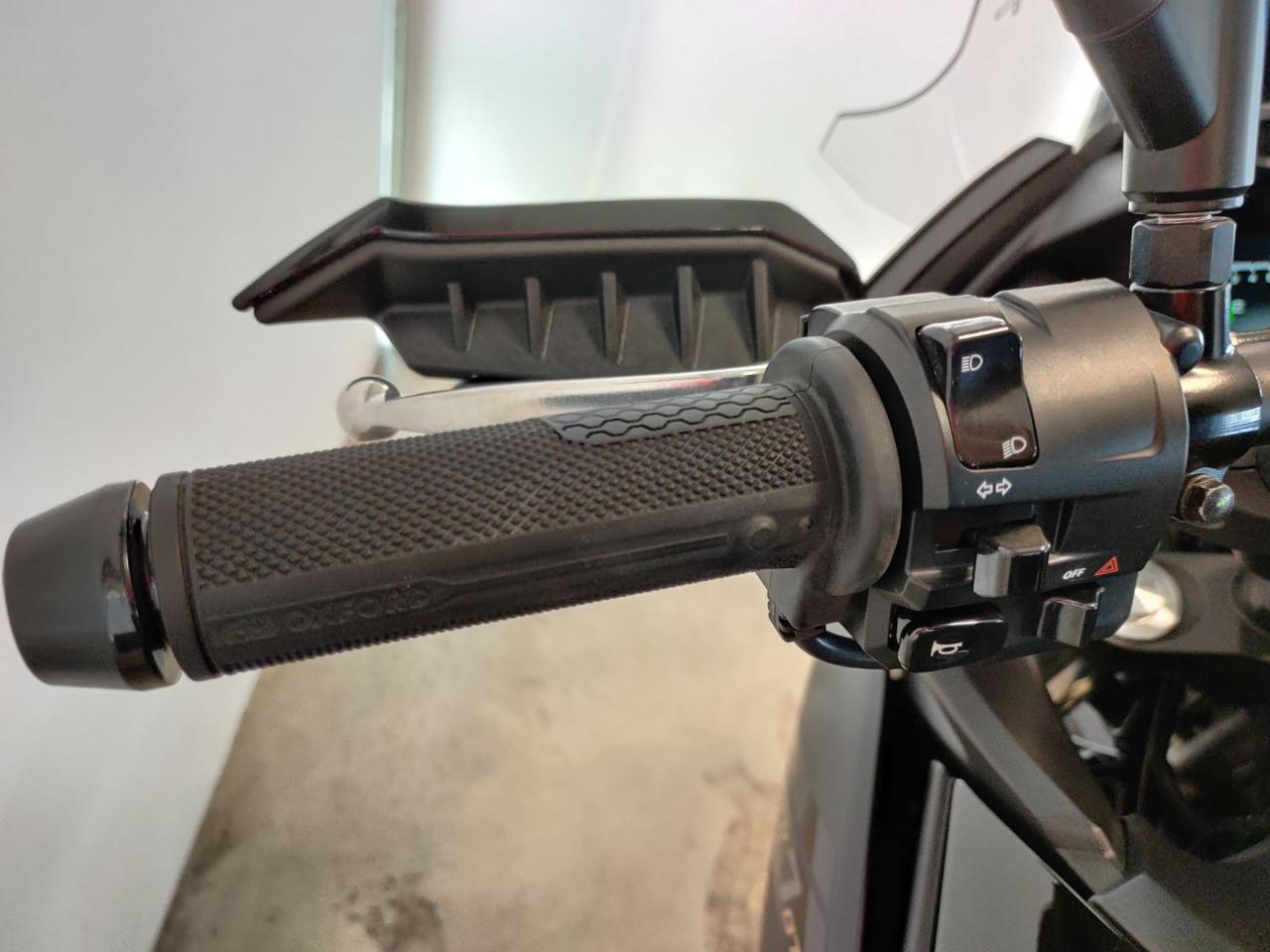 YAMAHA Tracer 7 GT MIDNIGHT BLACK - 11