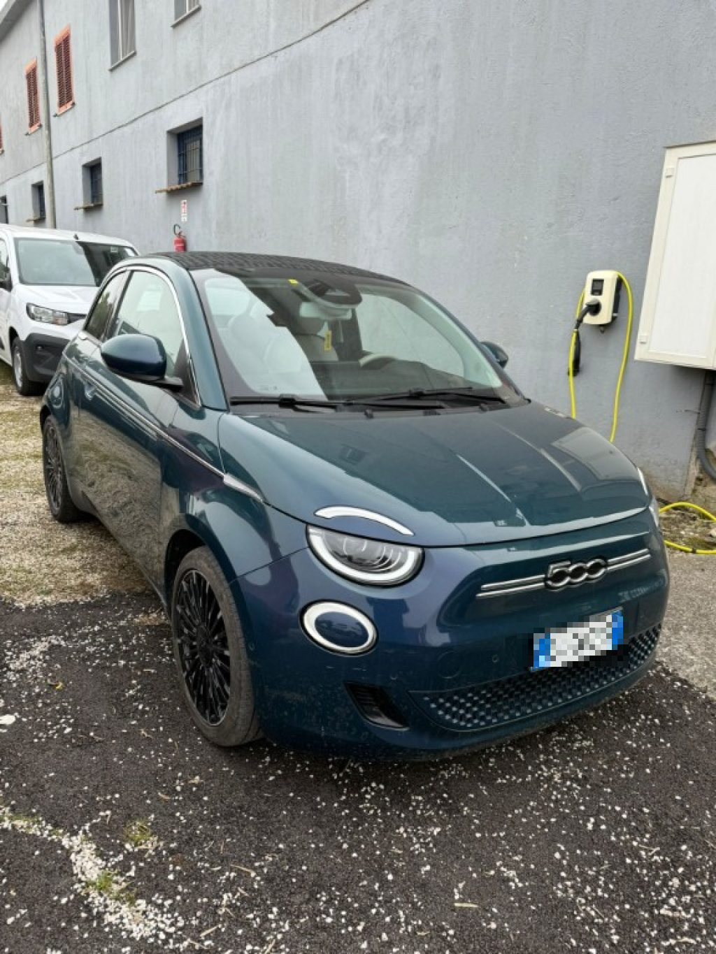 FIAT 500e Cabrio 42 kWh La Prima - 2