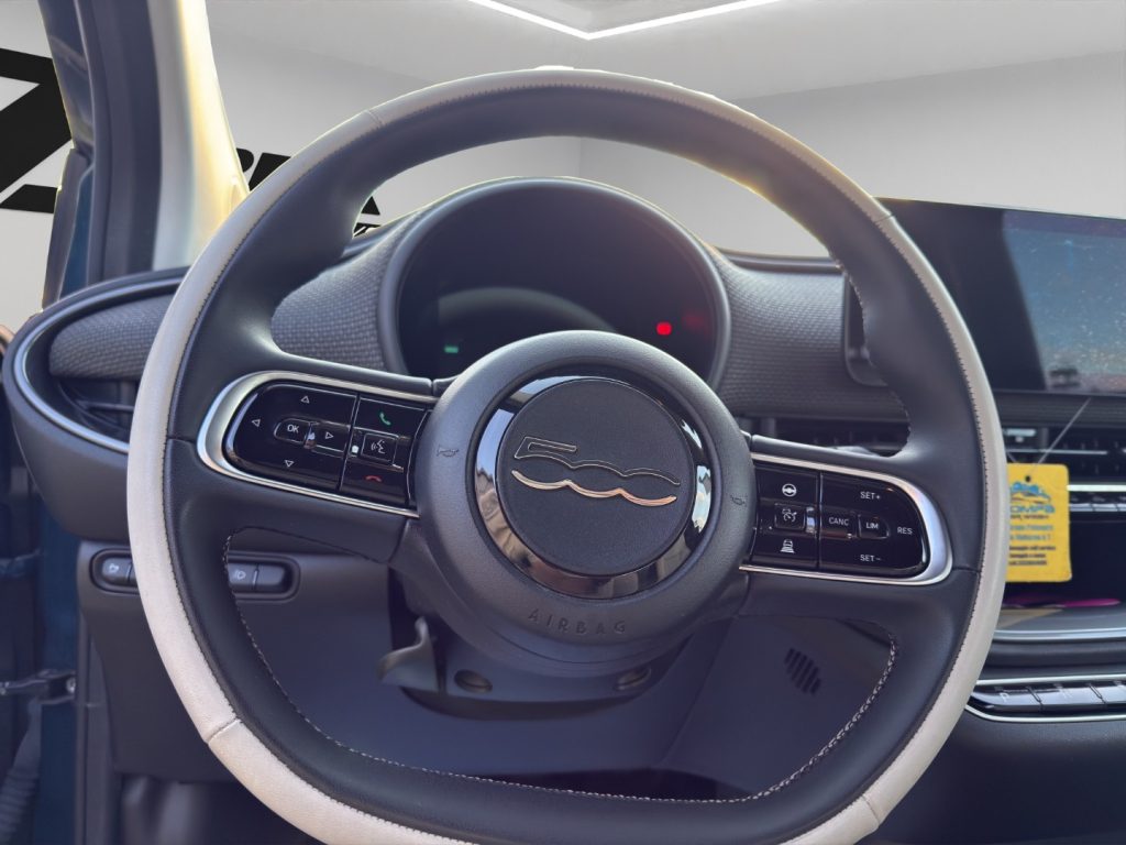 FIAT 500e Cabrio 42 kWh La Prima - 10