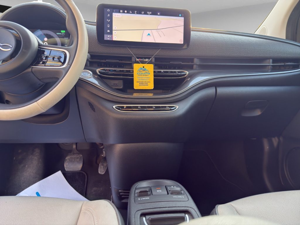 FIAT 500e Cabrio 42 kWh La Prima - 14