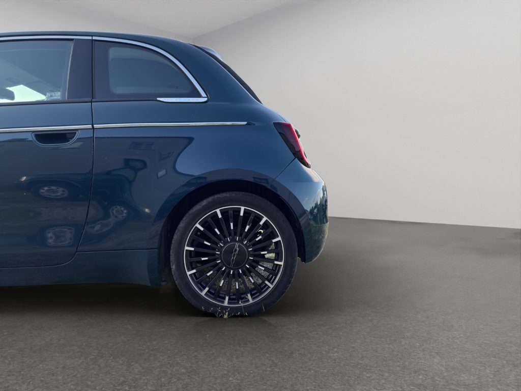 FIAT 500e Cabrio 42 kWh La Prima - 23