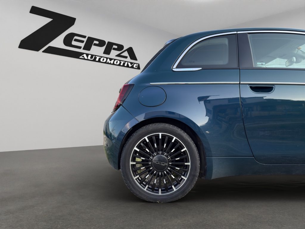 FIAT 500e Cabrio 42 kWh La Prima - 24