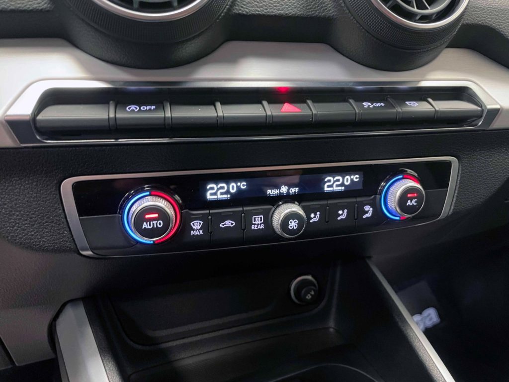 AUDI Q2 30 1.6 TDI S-TRONIC - IVA DEDUCIBILE - 26