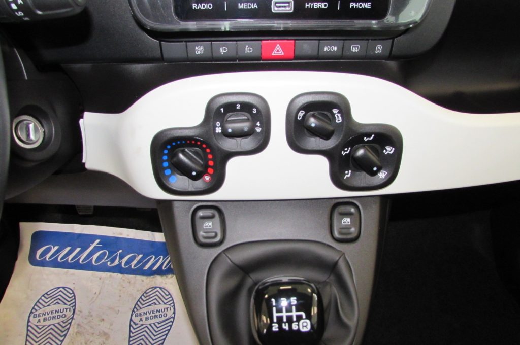 FIAT Panda 1.0 FireFly 70cv S&S Hybrid Pandina KM.ZERO - 9