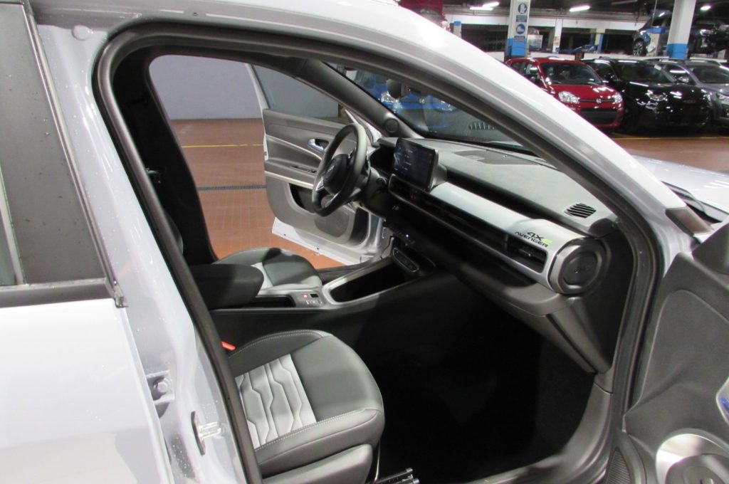 JEEP Avenger 1.2 Turbo 145 CV MHEV 4xe Upland KM.ZERO - 16