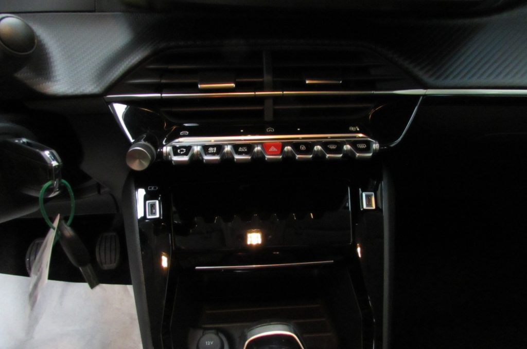 PEUGEOT 208 1.2 PureTech 100 Stop&Start 5 porte Allure KM.ZERO - 10