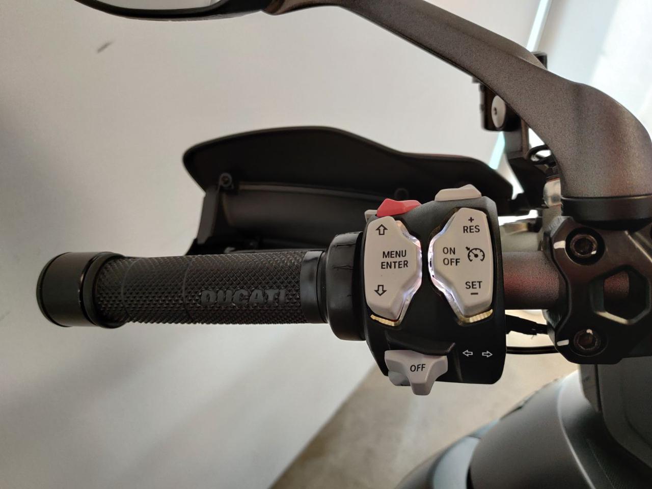 DUCATI Multistrada 1200 ENDURO MY 2018 - 11