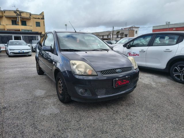 FORD Fiesta Grigio cemento metallizzato