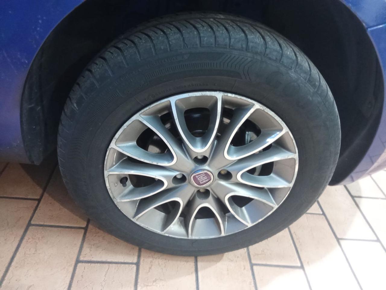 FIAT Punto Evo 1.4 5 porte Dynamic Natural Power - 15