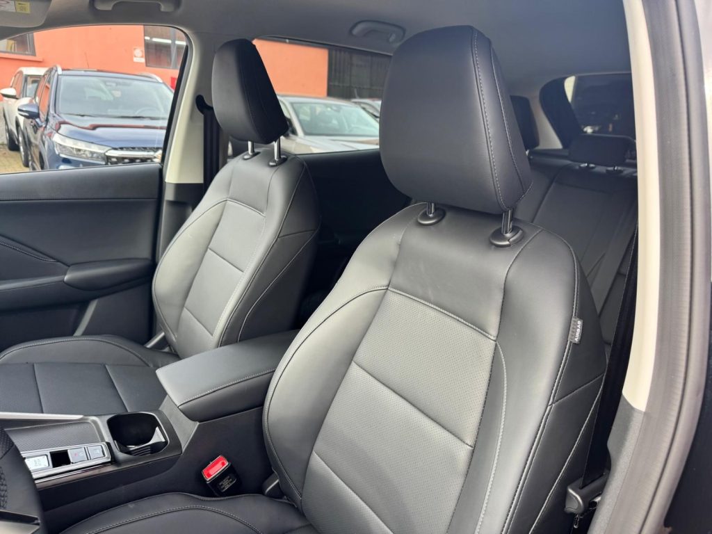 MG ZS 1.5 FullHybrid+ 197CV LUXURY - 12