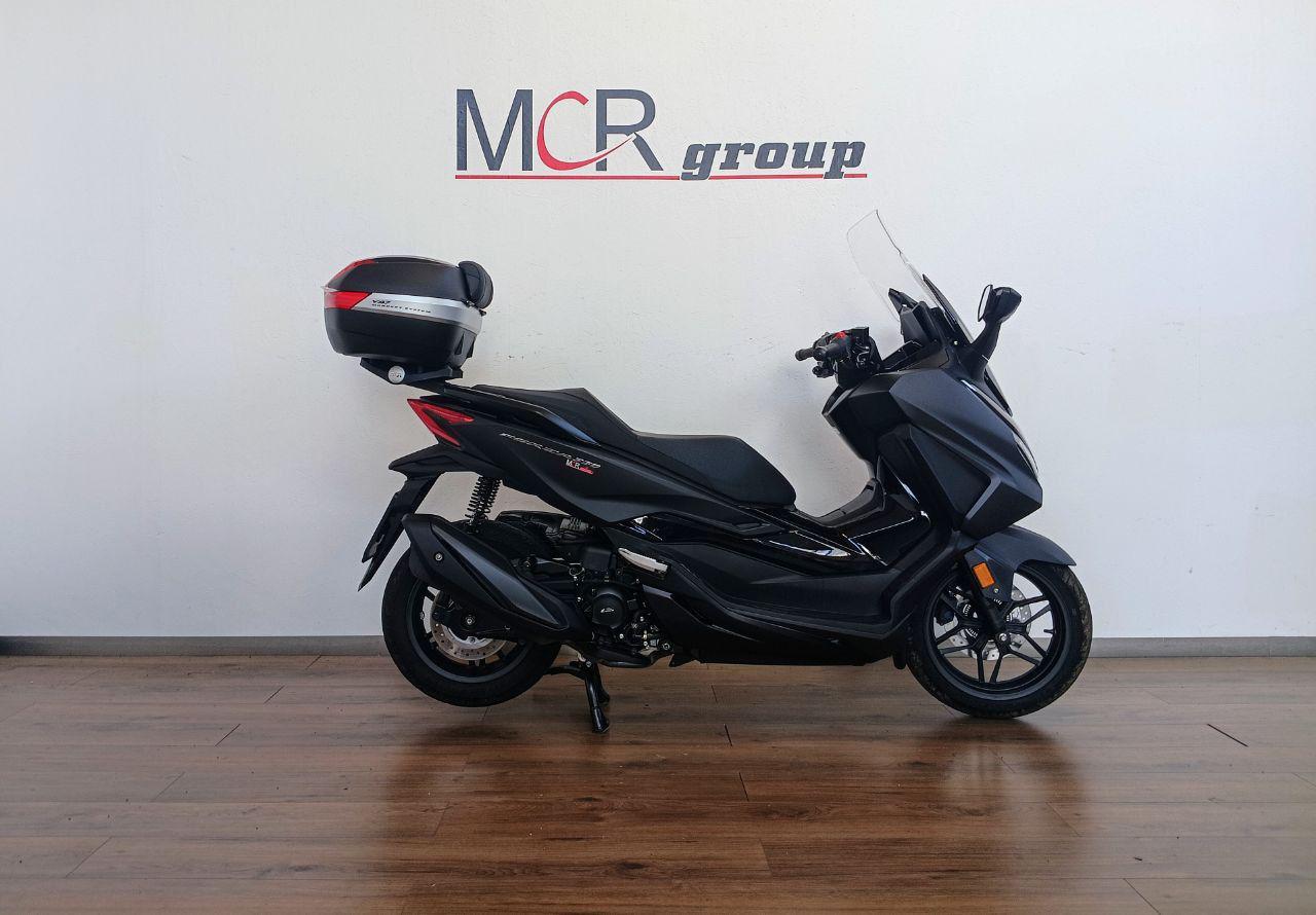 HONDA Forza 350 . - 4