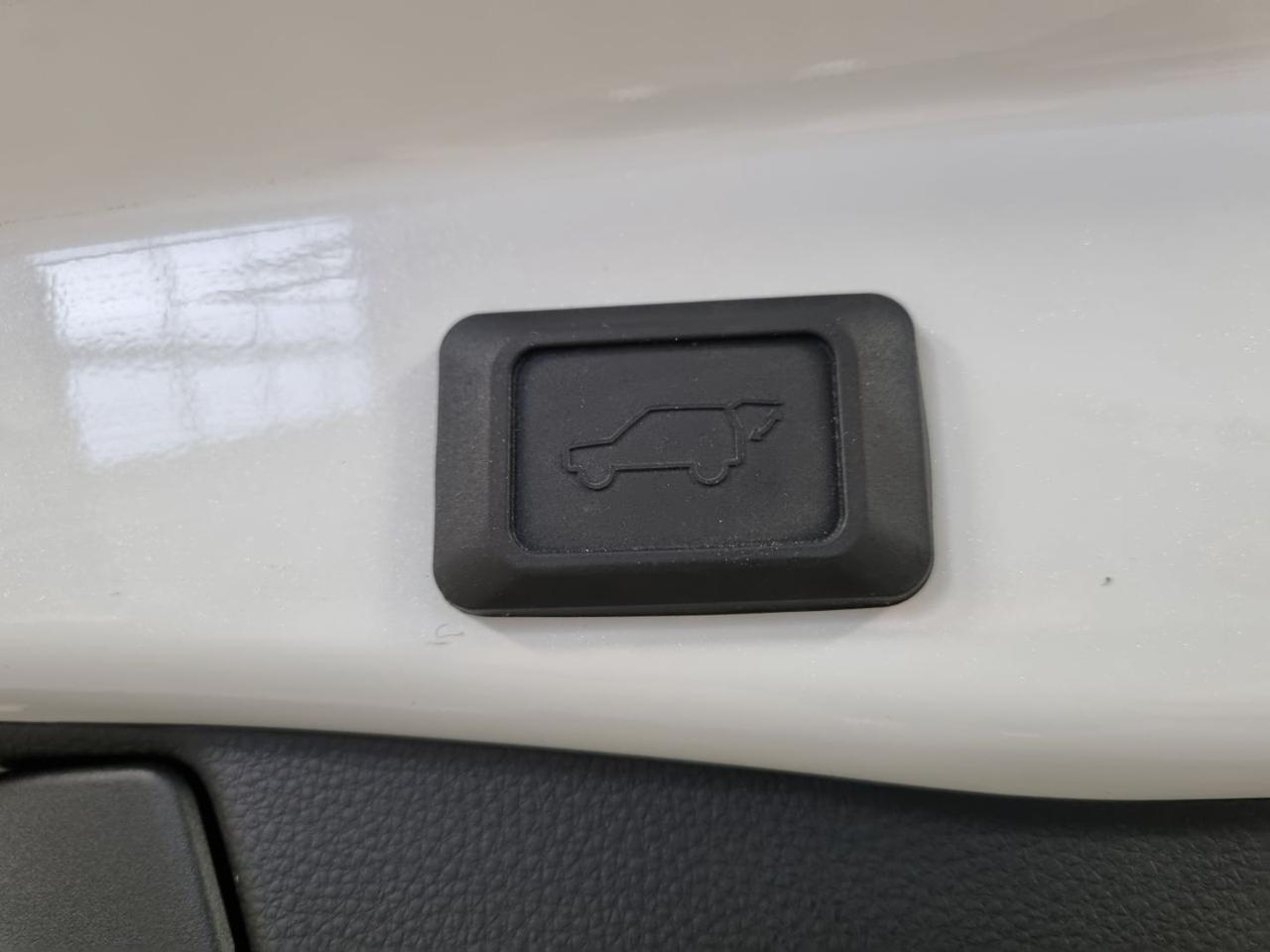 TOYOTA RAV 4 MY23 RAV4 2.5 HV (222CV) E-CVT AWD-i Style - 9