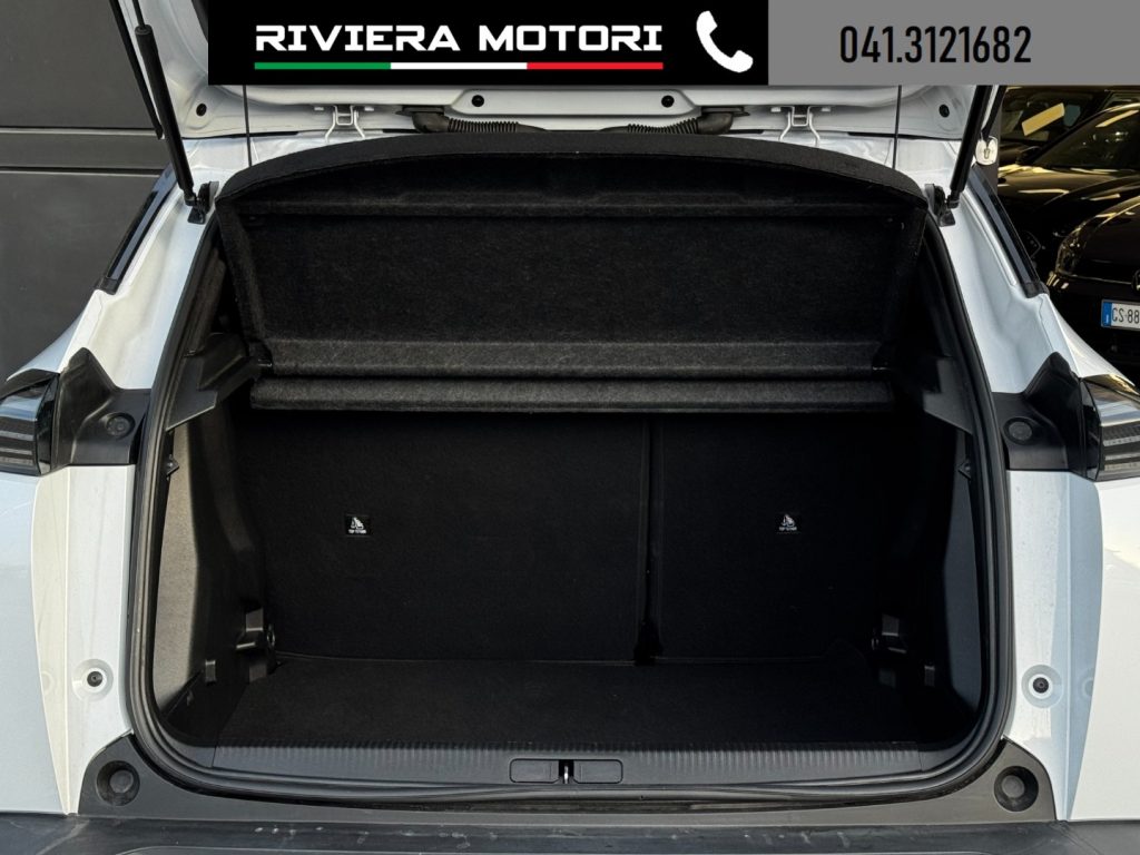 PEUGEOT 2008 PureTech 100 S&S Allure - 11