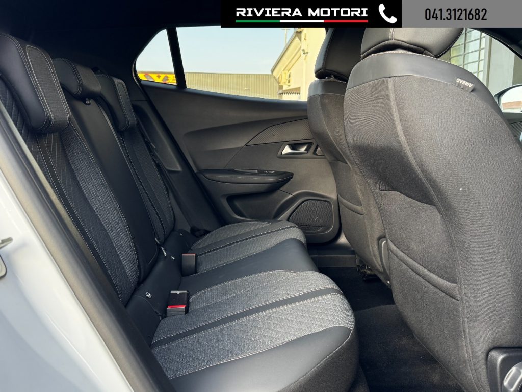 PEUGEOT 2008 PureTech 100 S&S Allure - 10