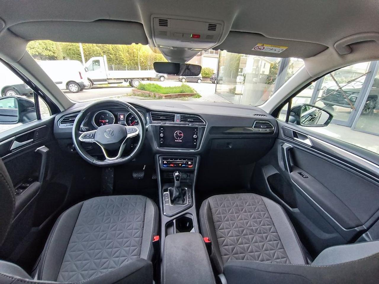 VOLKSWAGEN Tiguan 2.0 TDI 150 CV SCR DSG Life - 8