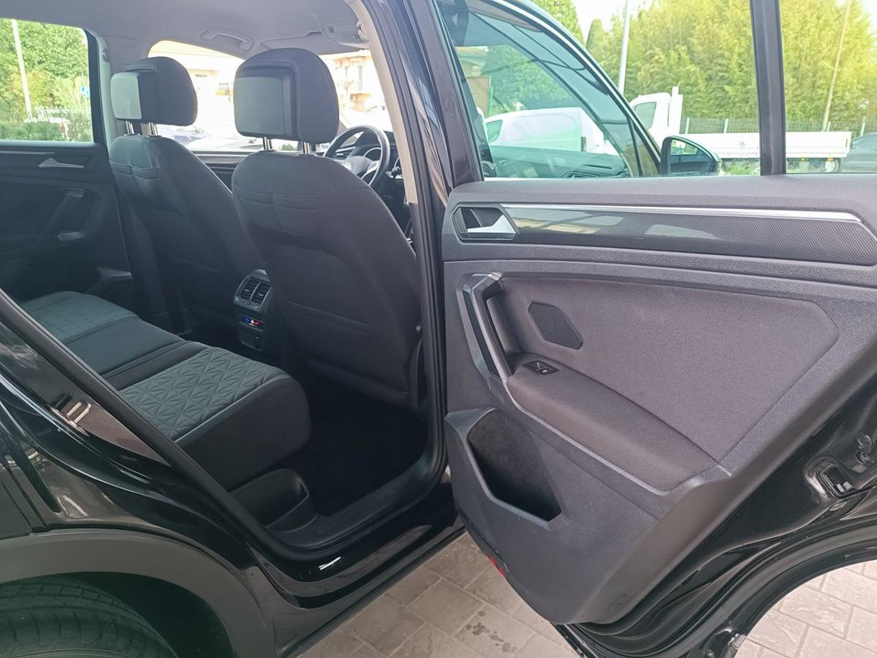 VOLKSWAGEN Tiguan 2.0 TDI 150 CV SCR DSG Life - 13