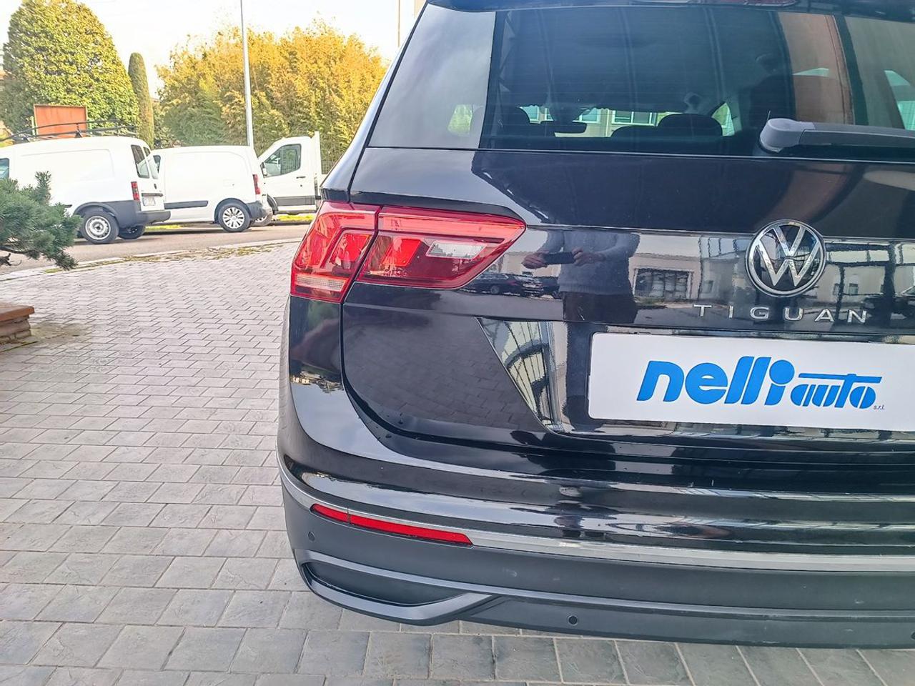 VOLKSWAGEN Tiguan 2.0 TDI 150 CV SCR DSG Life - 24