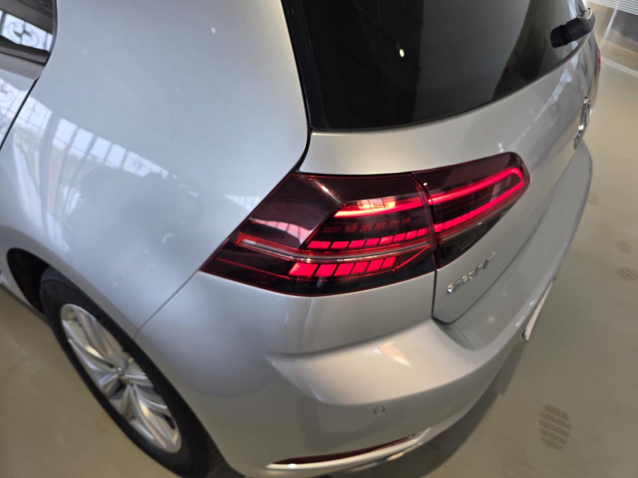 VOLKSWAGEN Golf 1.5 TGI DSG 5p. Executive BlueMotion Technology - 10