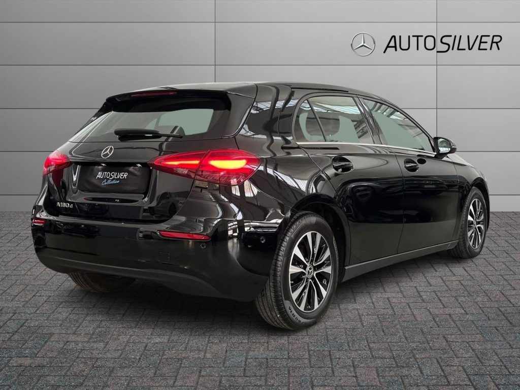 MERCEDES-BENZ A 180 d Automatic Advanced - 2