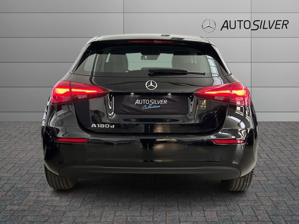 MERCEDES-BENZ A 180 d Automatic Advanced - 4