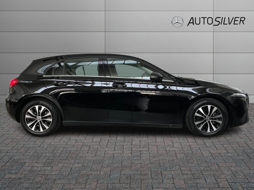 MERCEDES-BENZ A 180 d Automatic Advanced - 5