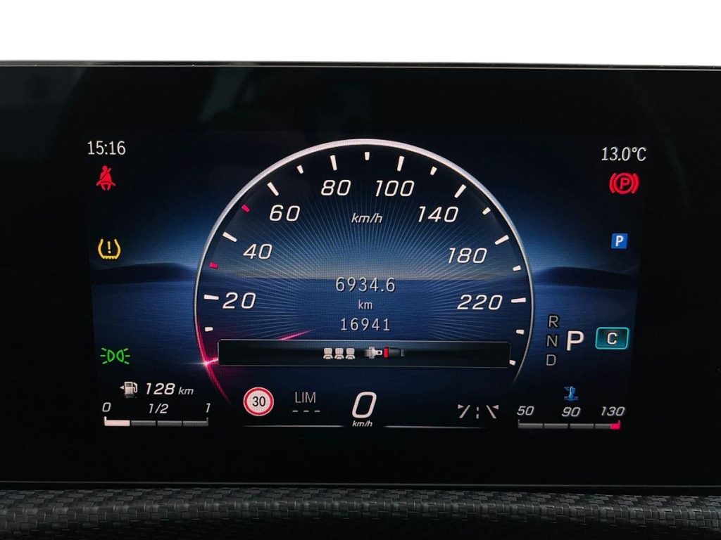 MERCEDES-BENZ A 180 d Automatic Advanced - 8