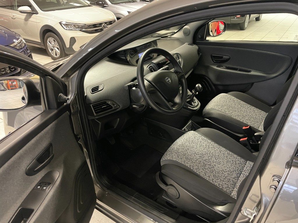 LANCIA Ypsilon 1.2 69 CV 5 porte Elefantino Blu-UNICO PROPRIET. - 9