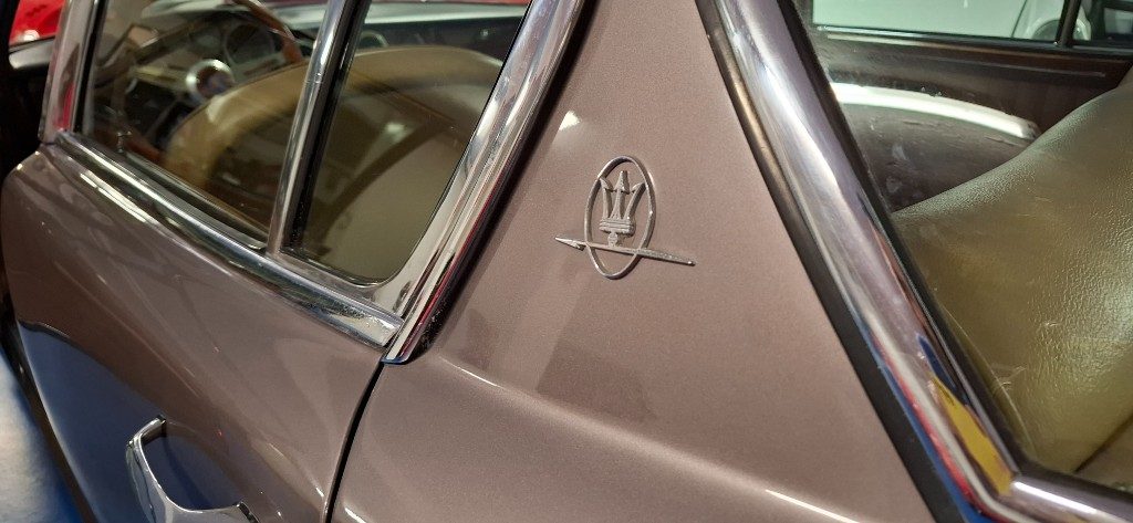 MASERATI Quattroporte 4.136cc **TARGHE NERE**LIBRETTO A PAGINE - 30