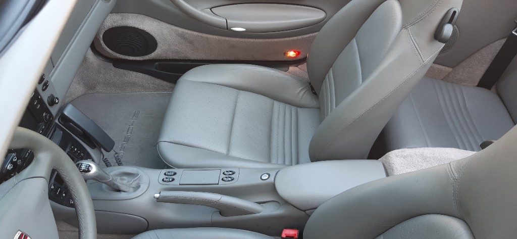 PORSCHE 996 CABRIO - CARRERA 4 - 18