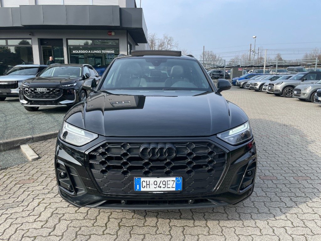 AUDI Q5 40 TDI 204 CV quattro S tronic S line +TETTO APRIB - 2
