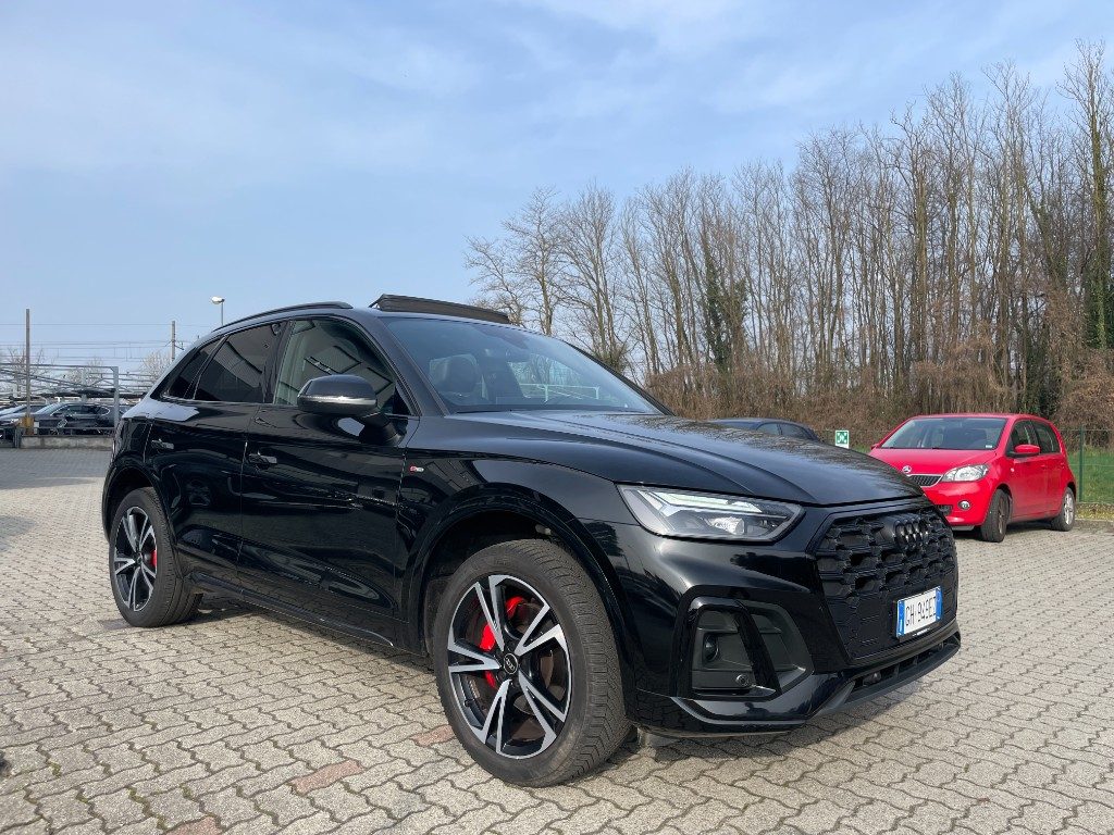 AUDI Q5 40 TDI 204 CV quattro S tronic S line +TETTO APRIB - 3