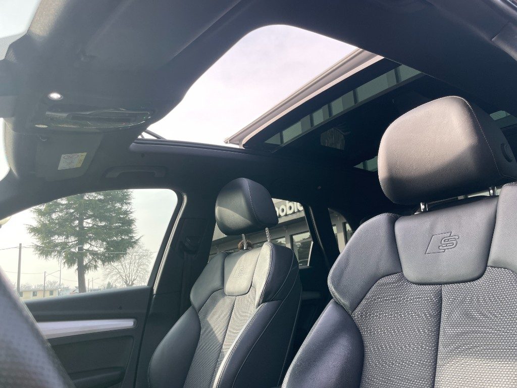 AUDI Q5 40 TDI 204 CV quattro S tronic S line +TETTO APRIB - 11