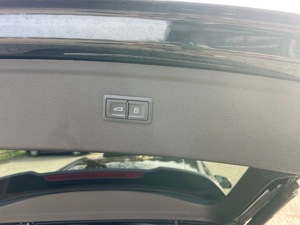 AUDI Q5 40 TDI 204 CV quattro S tronic S line +TETTO APRIB - 18