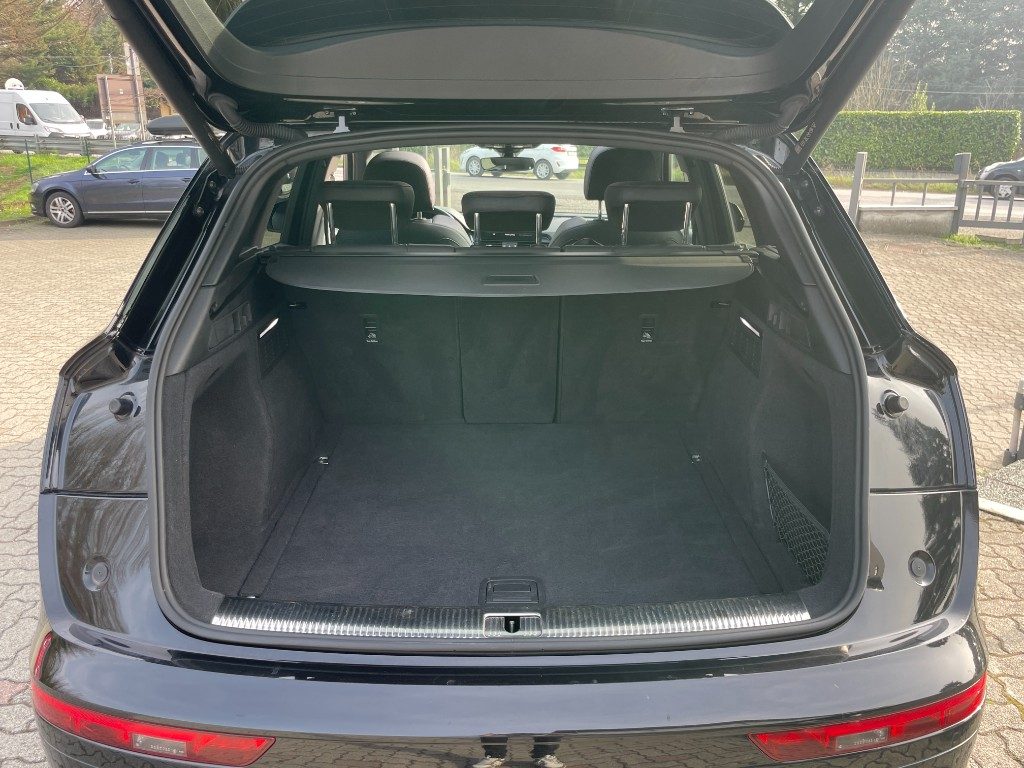 AUDI Q5 40 TDI 204 CV quattro S tronic S line +TETTO APRIB - 19