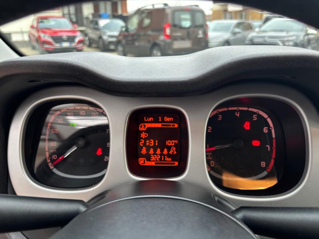 FIAT Panda CROSS 0.9 4x4 5 posti*Clima automatico - 11